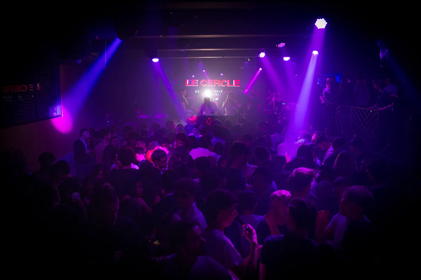 Le Cercle · live